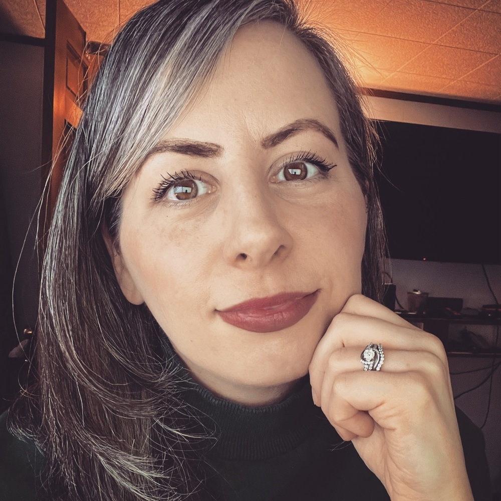 Meet your Posher, Lisa